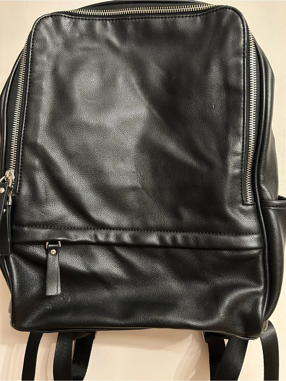 Unisex Black Leather Backpack - Sleek Urban Carry